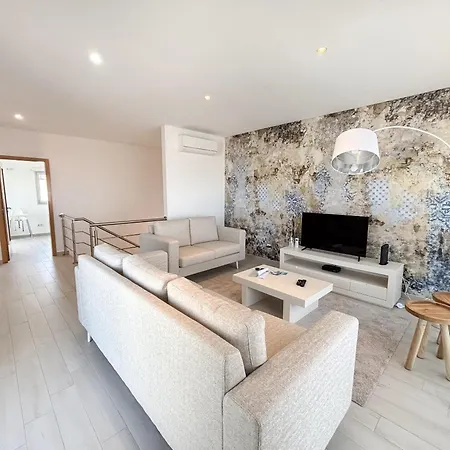 Διαμέρισμα Serene View - By Sch